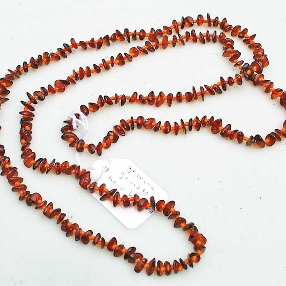 NECKLACE, RED AGATE CHIPS GEMSTONE, TAG ON, 26 INCHES LONG, RED/ORANGE - Picture 2 of 2